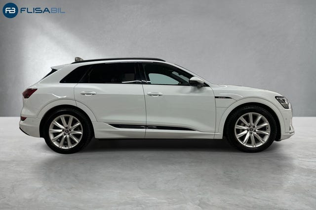 2020 AUDI E-TRON - 9