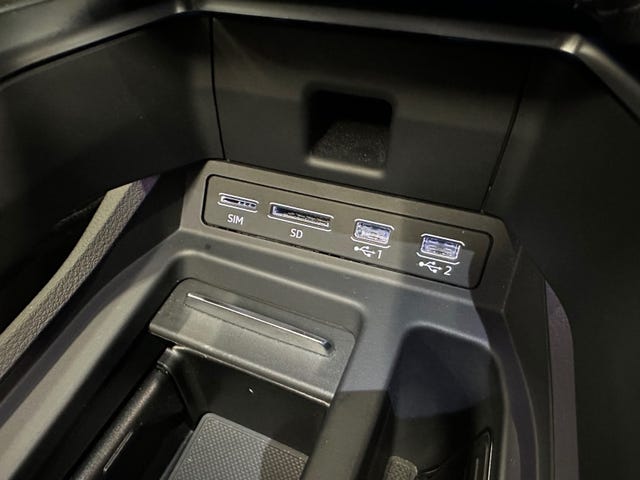 2020 AUDI E-TRON - 25
