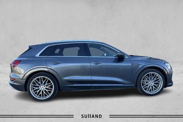 2020 AUDI E-TRON - 9
