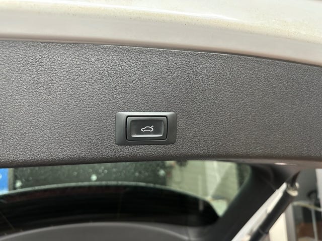 2020 AUDI E-TRON - 10