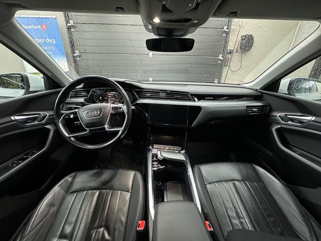 2020 AUDI E-TRON - 13