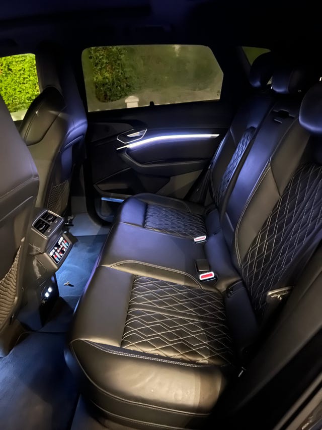2020 AUDI E-TRON - 12