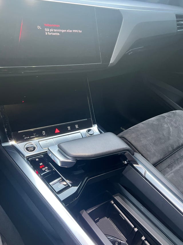 2021 AUDI E-TRON - 11