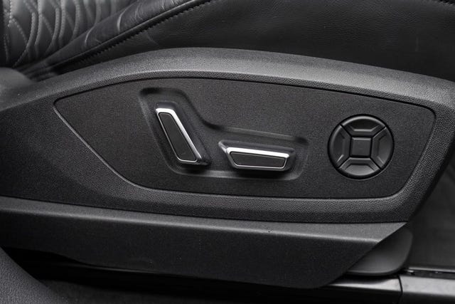 2020 AUDI E-TRON - 30