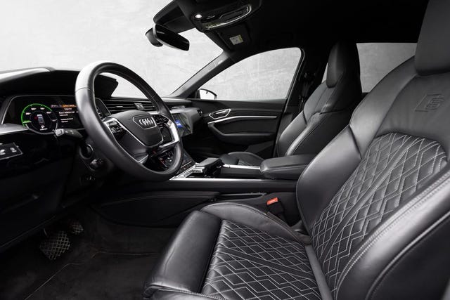 2020 AUDI E-TRON - 10