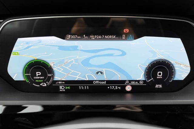 2020 AUDI E-TRON - 20