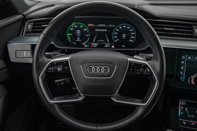 2020 AUDI E-TRON - 23