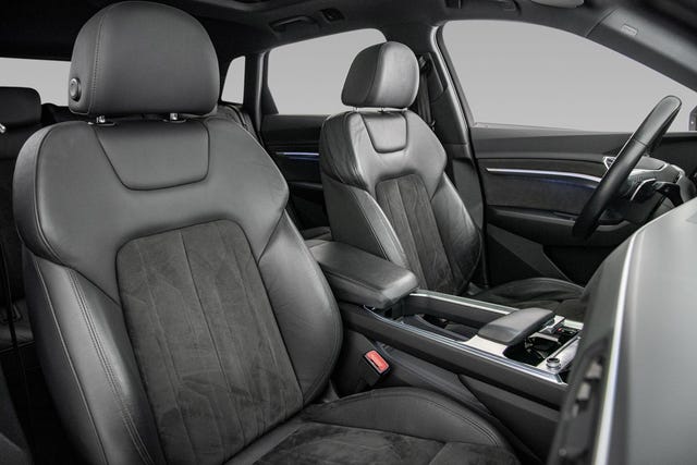 2020 AUDI E-TRON - 21