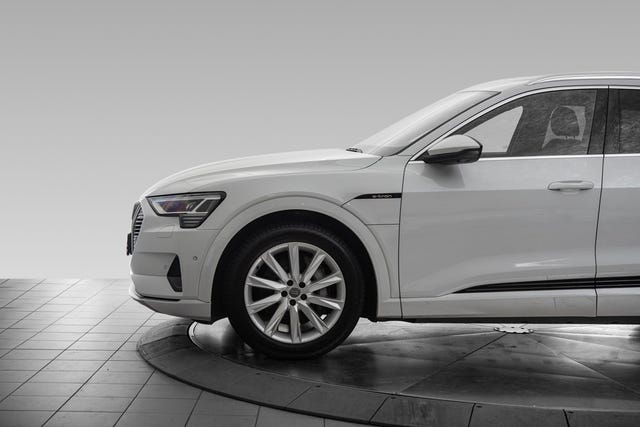 2020 AUDI E-TRON - 9