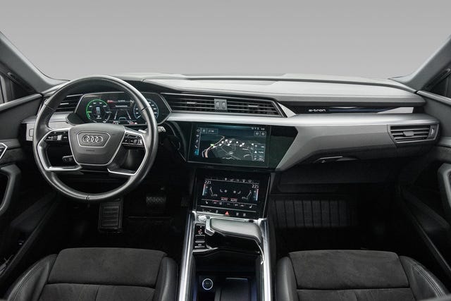 2020 AUDI E-TRON - 12