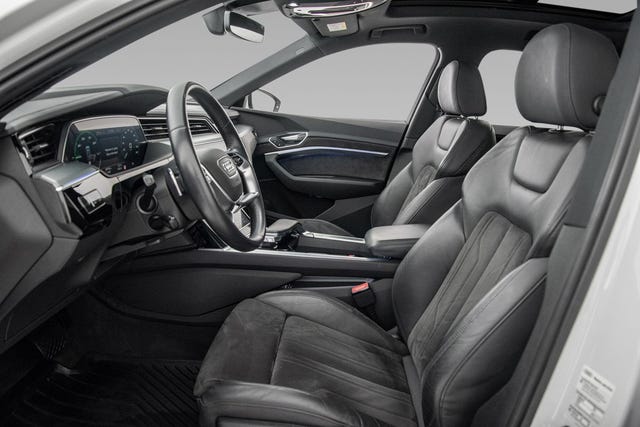 2020 AUDI E-TRON - 16