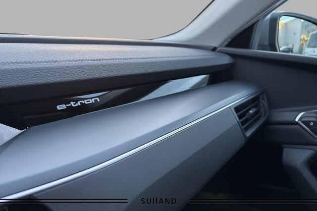 2020 AUDI E-TRON - 26
