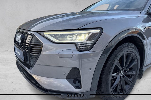 2020 AUDI E-TRON - 23