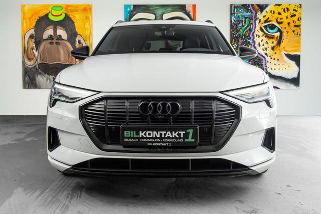 WAUZZZGE8LB035104 2020 AUDI E-TRON-2