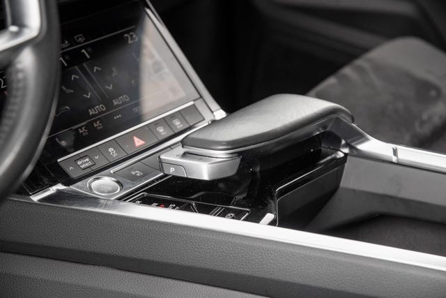 2020 AUDI E-TRON - 17