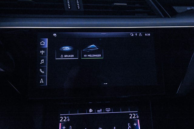 2020 AUDI E-TRON - 27