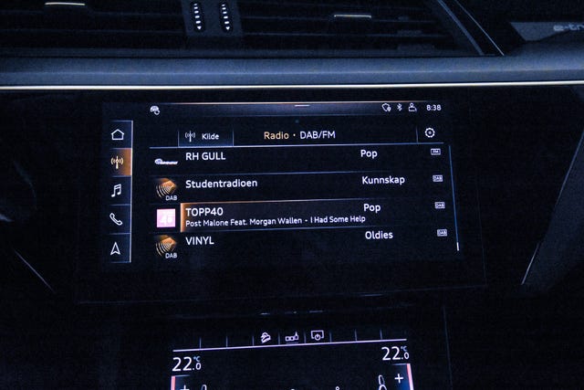 2020 AUDI E-TRON - 28