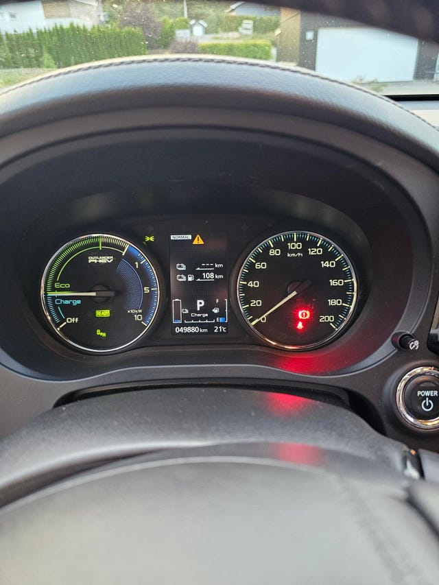 2020 MITSUBISHI OUTLANDER - 10