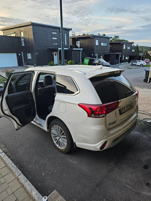 2020 MITSUBISHI OUTLANDER - 9