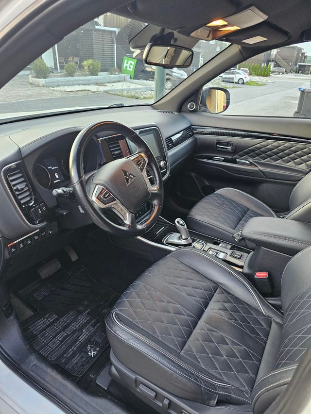 2020 MITSUBISHI OUTLANDER - 11