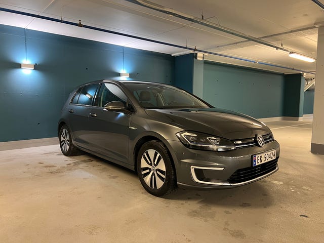 WVWZZZAUZJW900737 2018 VOLKSWAGEN GOLF-0