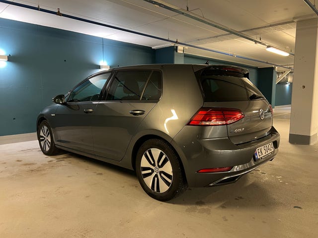 WVWZZZAUZJW900737 2018 VOLKSWAGEN GOLF-3
