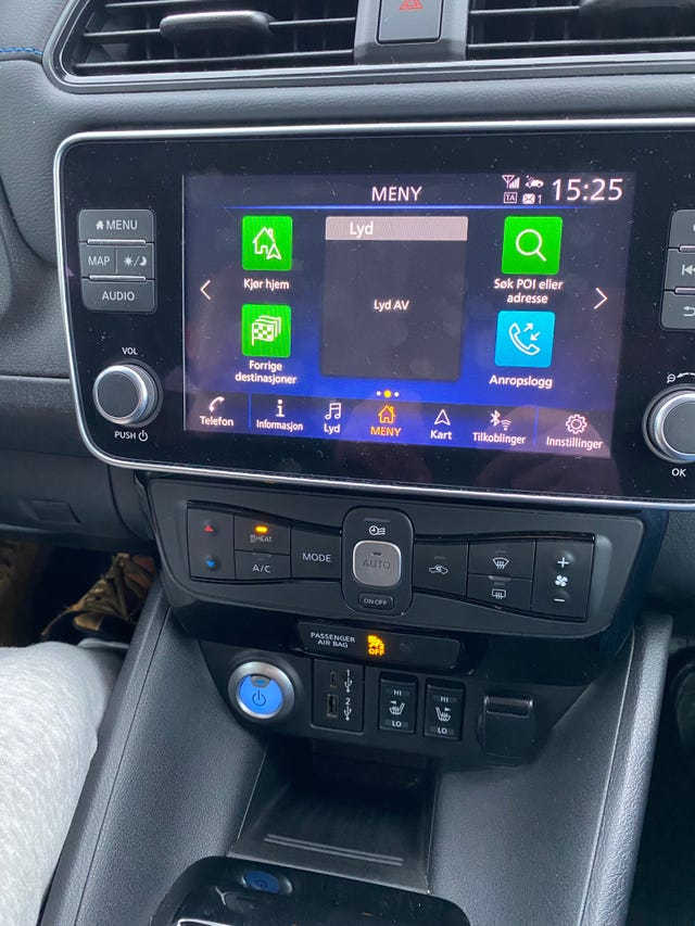 2020 NISSAN LEAF - 9