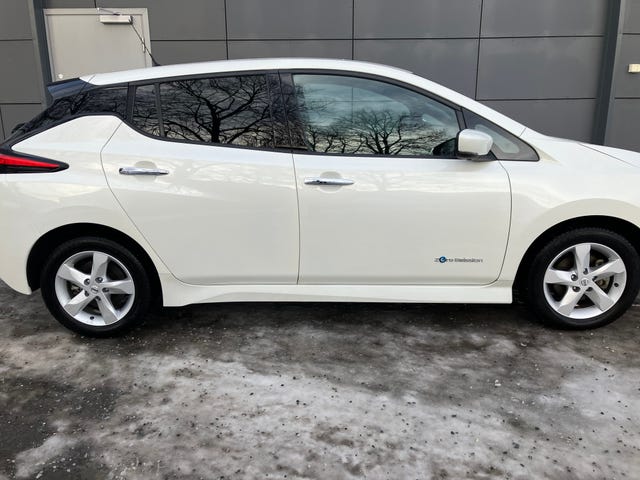 2020 NISSAN LEAF - 9