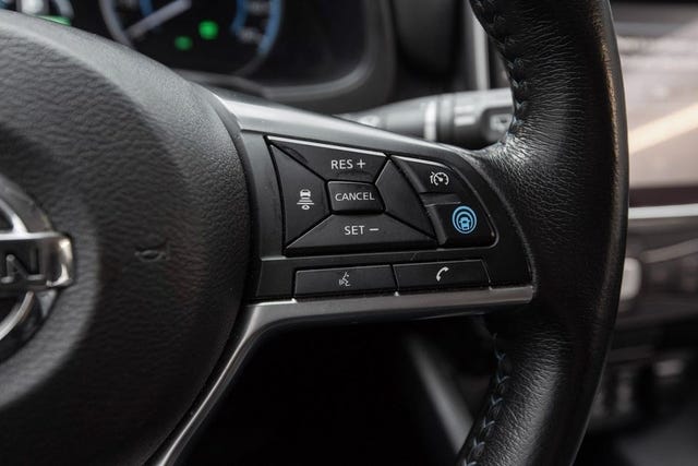 2020 NISSAN LEAF - 16