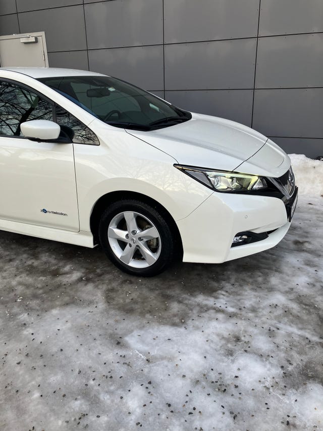 2020 NISSAN LEAF - 10