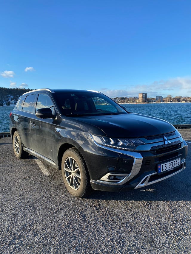 JMBXDGG3WLZ021157 2020 MITSUBISHI OUTLANDER-2