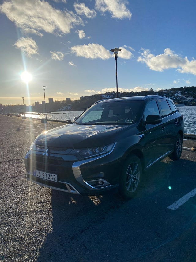 JMBXDGG3WLZ021157 2020 MITSUBISHI OUTLANDER-0