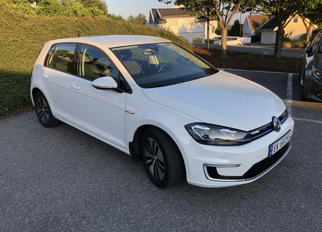 WVWZZZAUZJ8902102 2018 VOLKSWAGEN GOLF-4