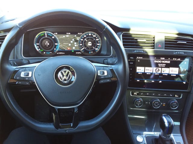 2019 VOLKSWAGEN GOLF - 9