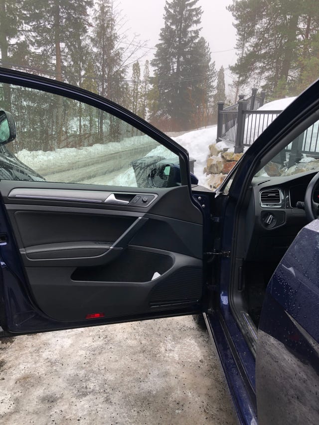 2019 VOLKSWAGEN GOLF - 23