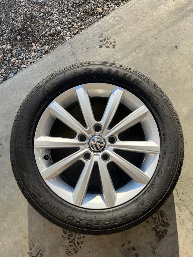 2018 VOLKSWAGEN GOLF - 13