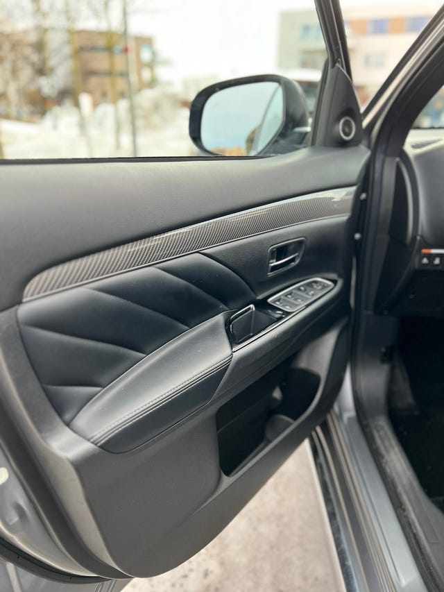 2020 MITSUBISHI OUTLANDER - 31