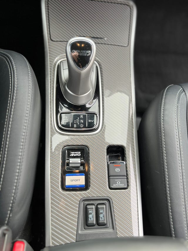 2020 MITSUBISHI OUTLANDER - 20