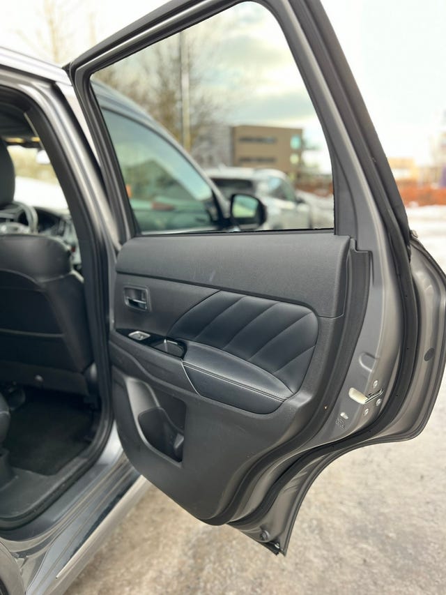 2020 MITSUBISHI OUTLANDER - 38