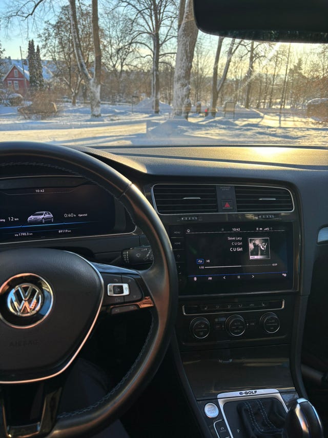 2018 VOLKSWAGEN GOLF - 21