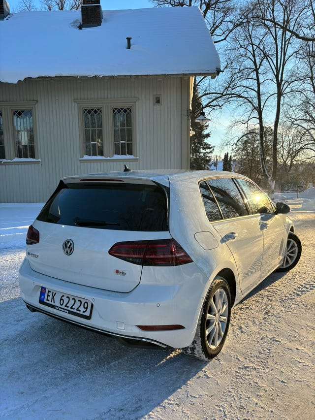 2018 VOLKSWAGEN GOLF - 10