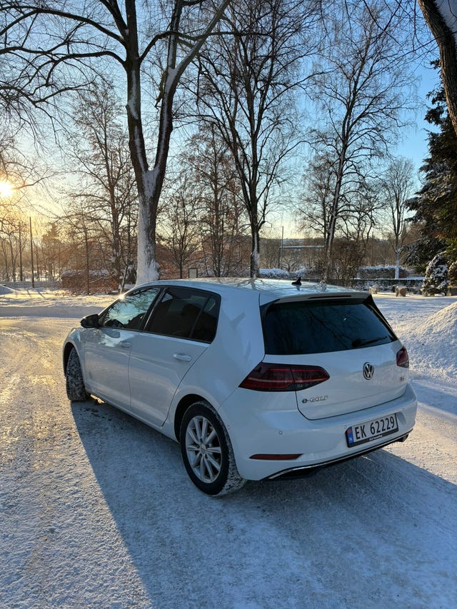 2018 VOLKSWAGEN GOLF - 9