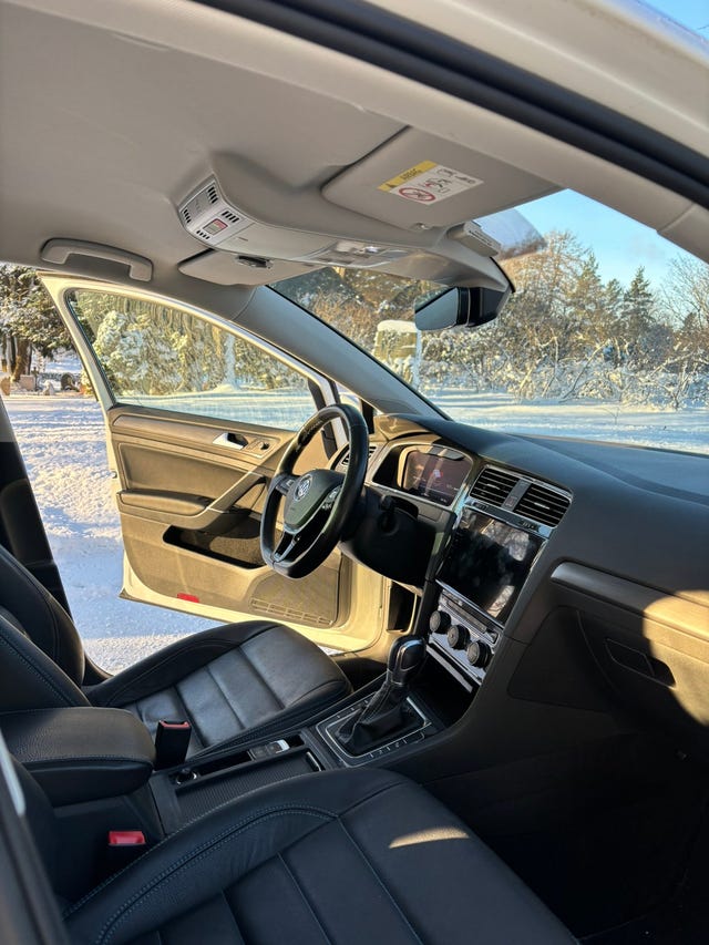 2018 VOLKSWAGEN GOLF - 15
