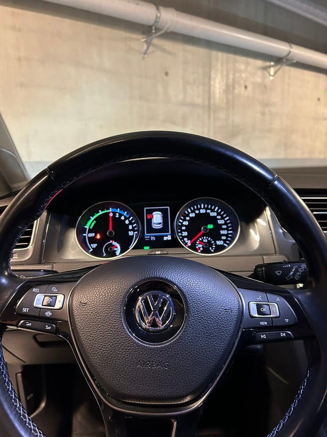 2019 VOLKSWAGEN GOLF - 10