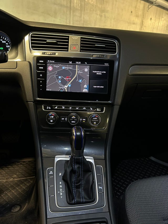 2019 VOLKSWAGEN GOLF - 11