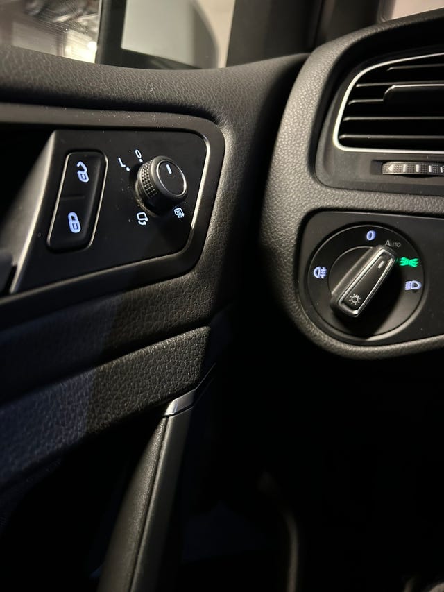 2019 VOLKSWAGEN GOLF - 13