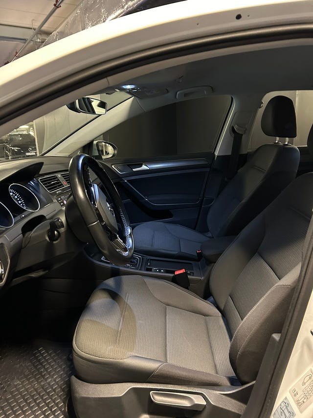 2019 VOLKSWAGEN GOLF - 9