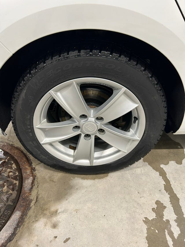 2015 VOLKSWAGEN GOLF - 39