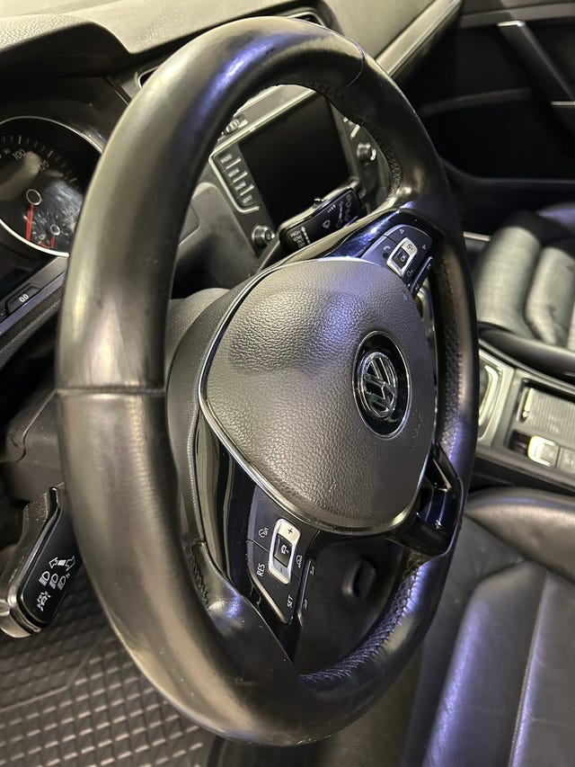 2015 VOLKSWAGEN GOLF - 34