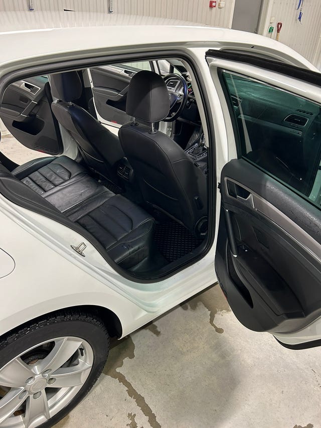2015 VOLKSWAGEN GOLF - 19